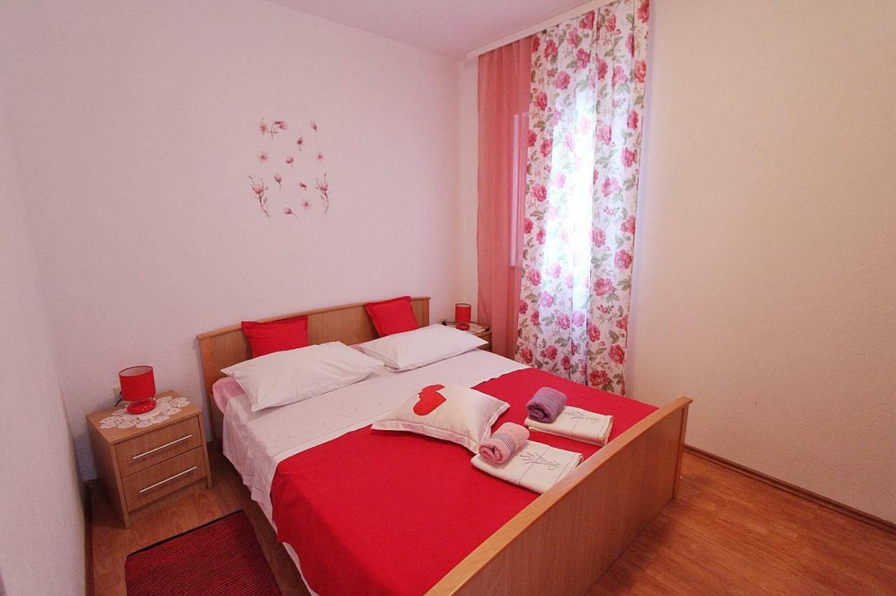 Apartments Filip โปดสตรานา ภายนอก รูปภาพ