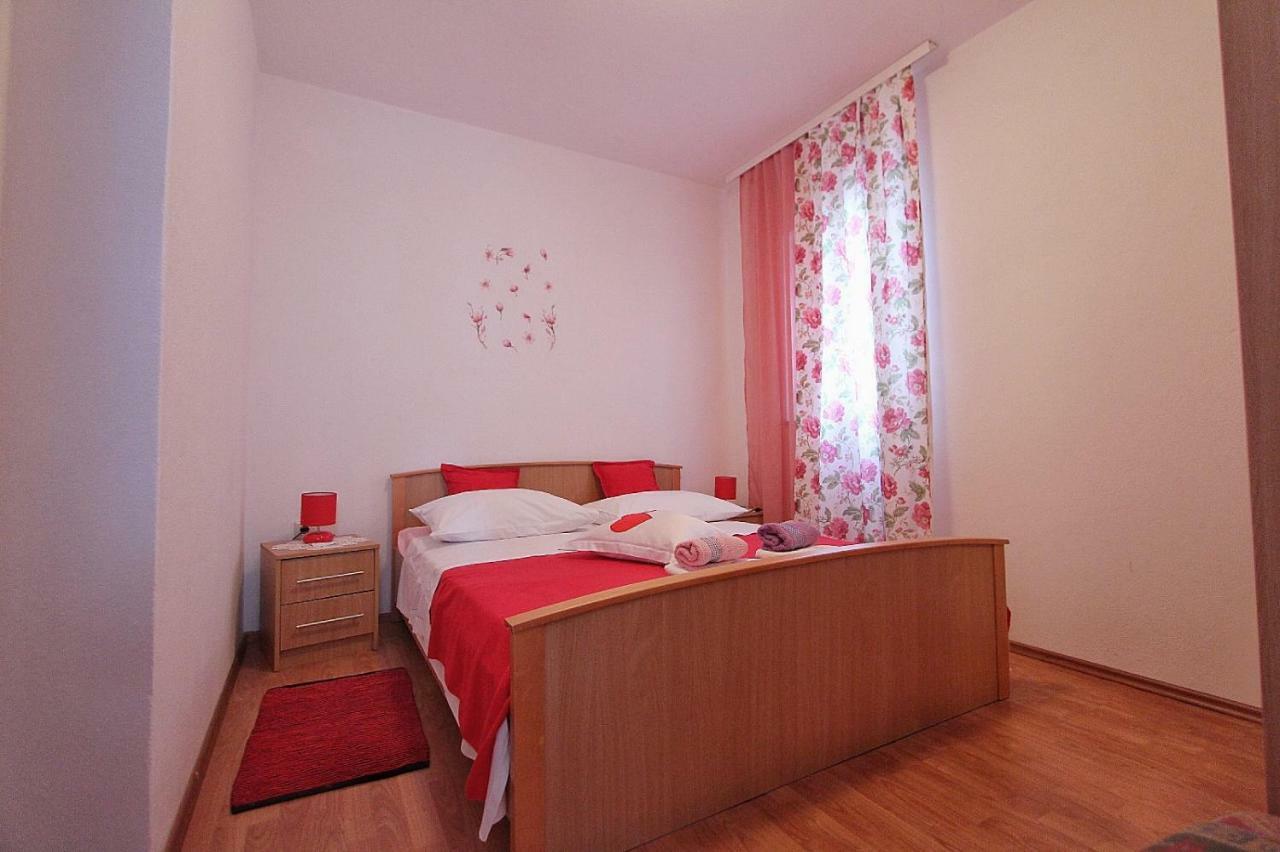 Apartments Filip โปดสตรานา ภายนอก รูปภาพ