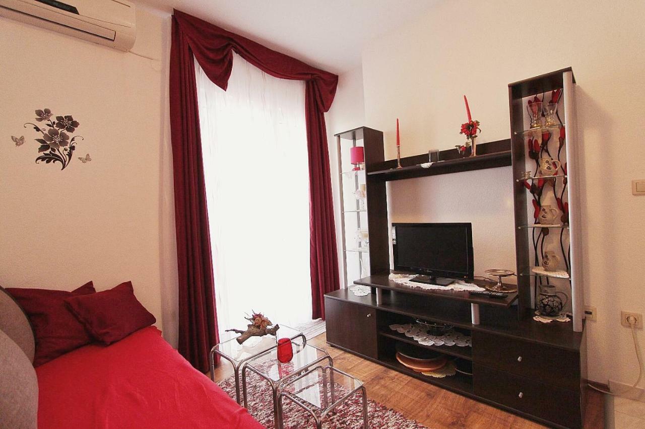 Apartments Filip โปดสตรานา ภายนอก รูปภาพ